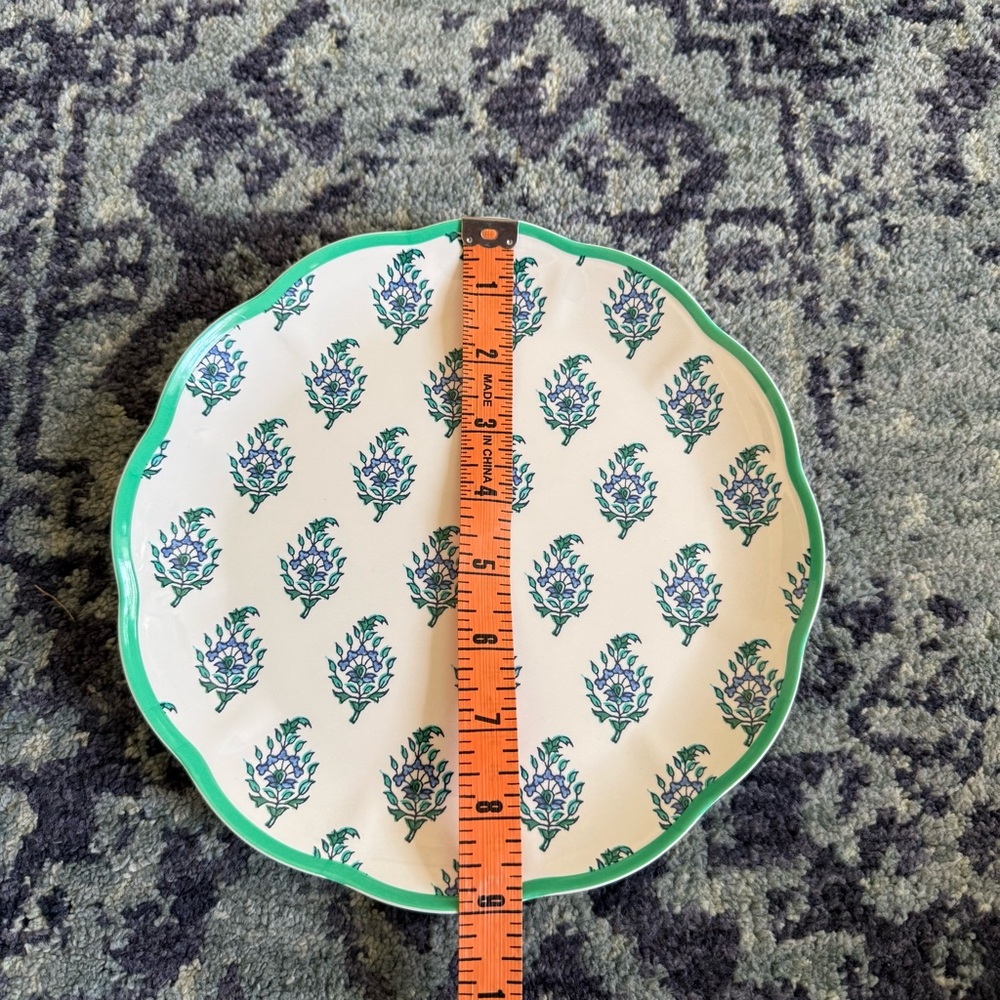Roller Rabbit Target Bouquet Melamine Salad Plates Scalloped Preppy- Set of 2 - Picture 5 of 6